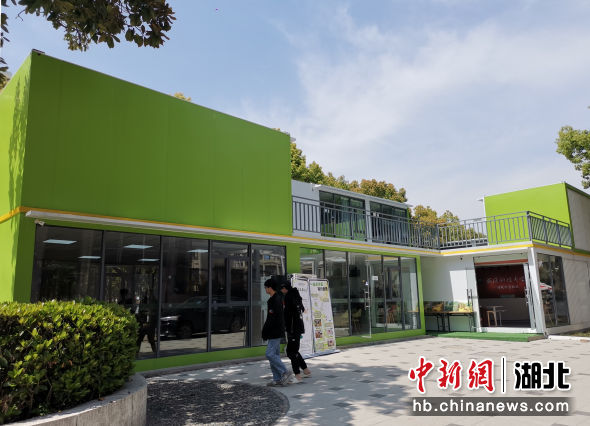 JXF吉祥坊体育“一站式”学生社区 程毓 摄